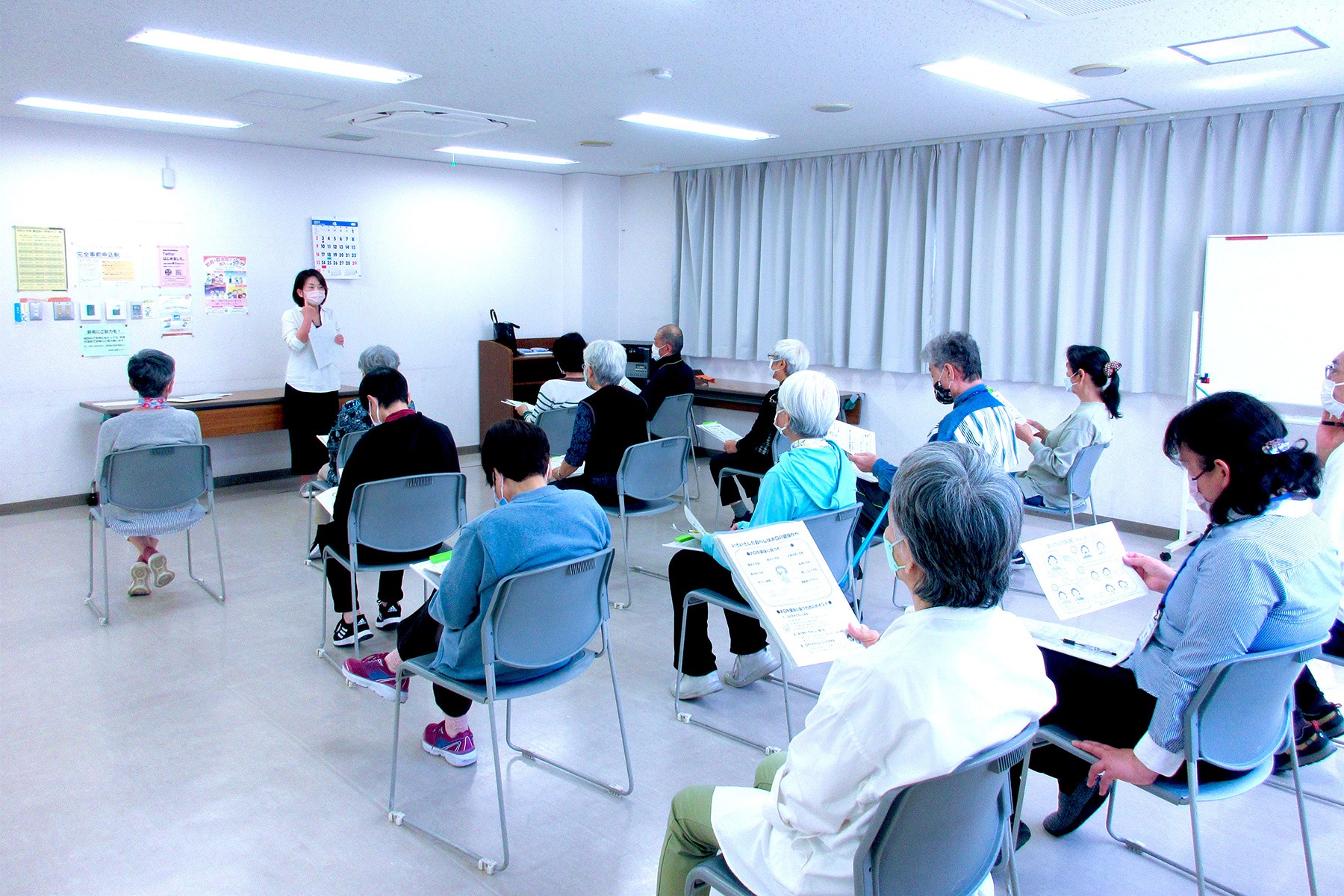 多職種が集まりケアの方針を話し合うサービス担当者会議